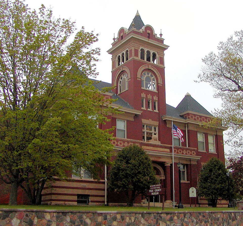 Photograph of Polk County Courthouse