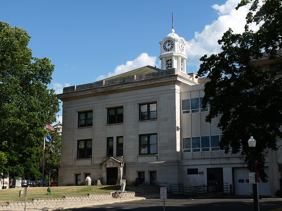 Photograph of Sauk County Courthouse
