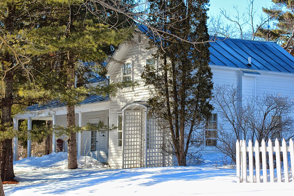 Photograph of Halfway House