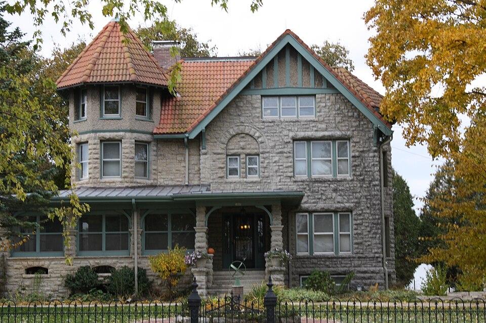 Photograph of Robert Lutz House