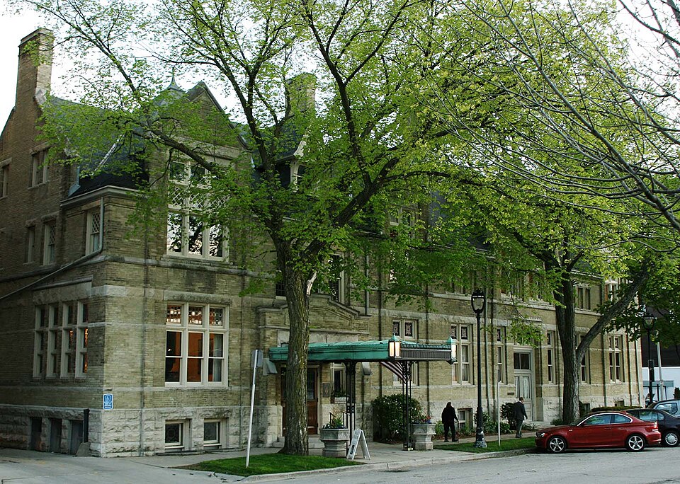 Photograph of Woman's Club of Wisconsin