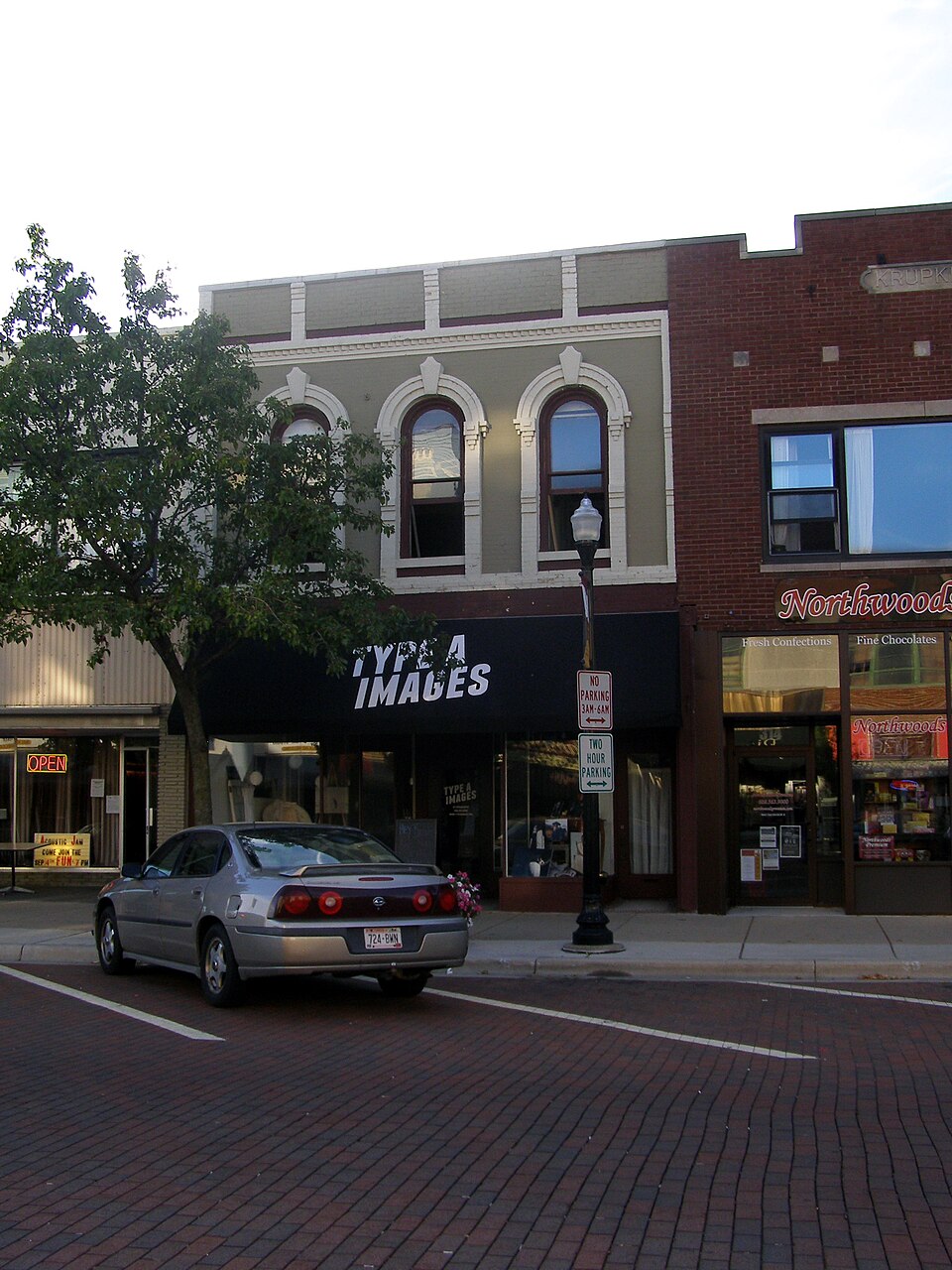 Photograph of Moran's Saloon
