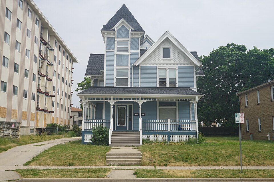 Photograph of Perry Grace House