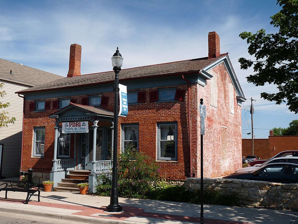 Photograph of W.H.C. Folsom House