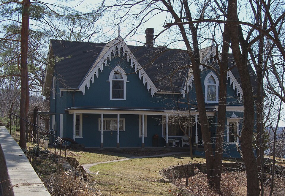 Photograph of Lewis-Williams House