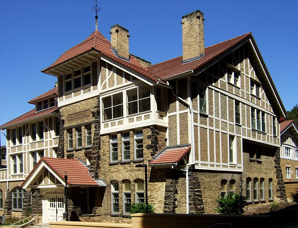Photograph of Hiram Smith Hall and Annex