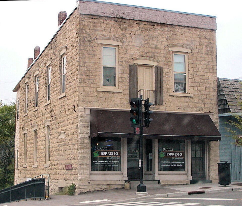 Photograph of Geiger Building