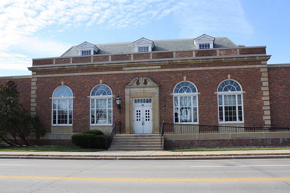 Photograph of US Post Office-Menasha