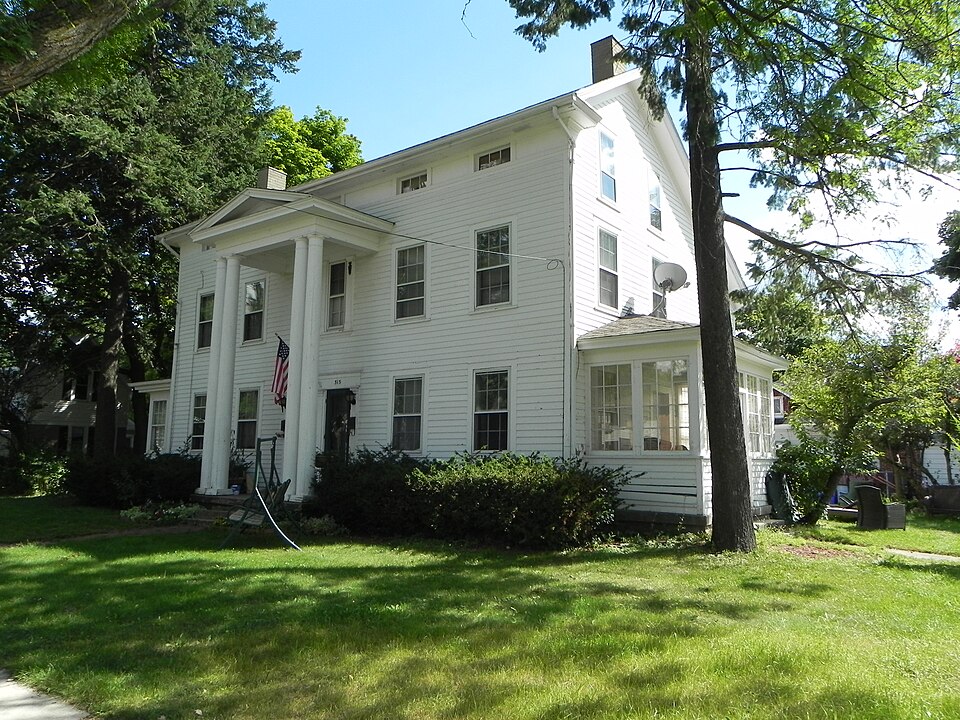 Photograph of Burr Oak Tavern