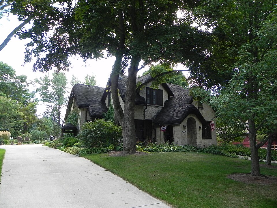 Photograph of Harold Hornburg House
