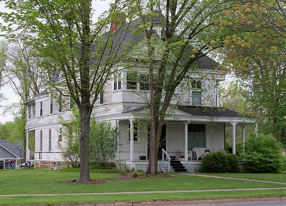 Photograph of Erick J. Thompson House