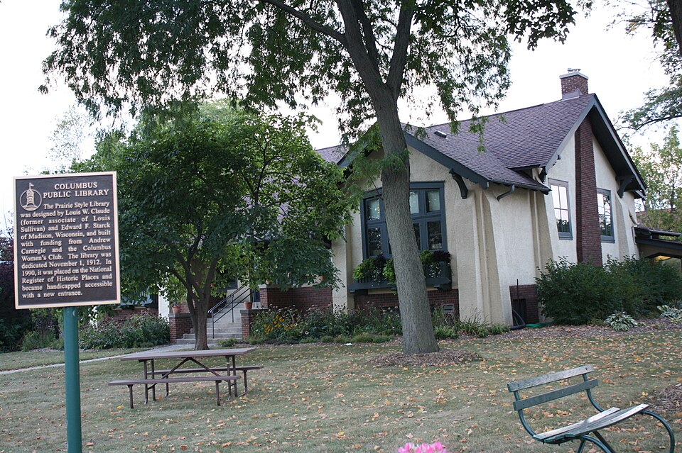 Photograph of Columbus Public Library