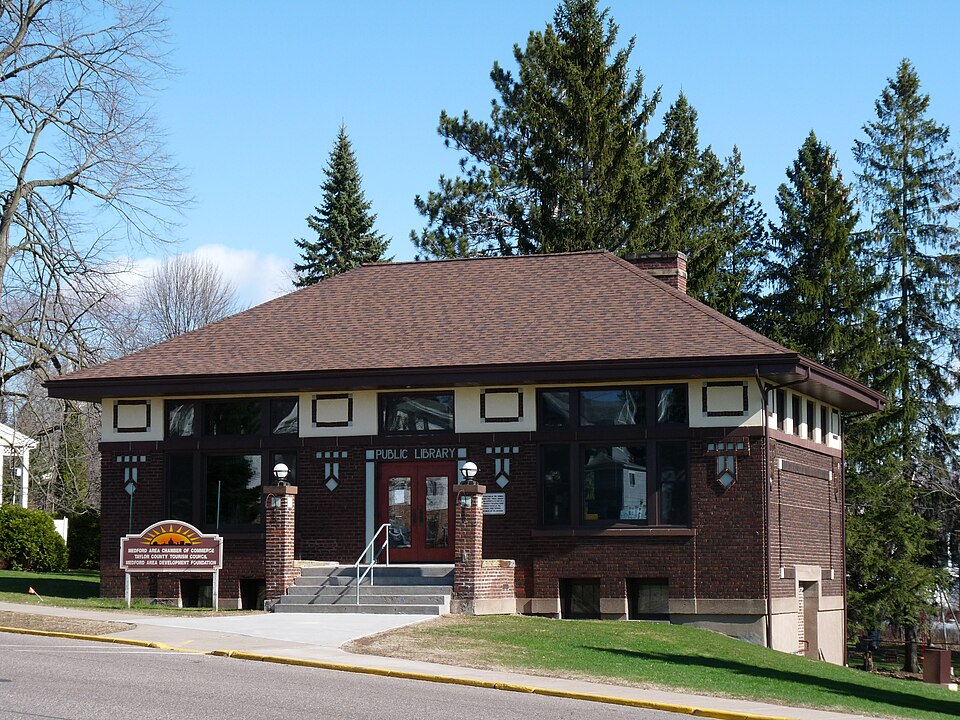 Photograph of Medford Free Public Library