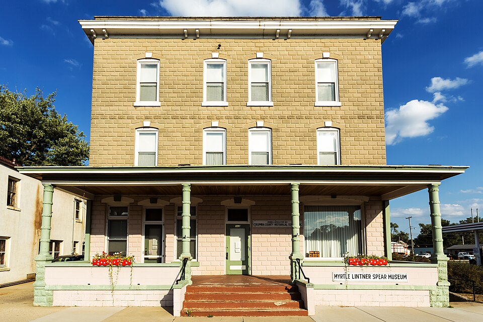 Photograph of Belmont Hotel