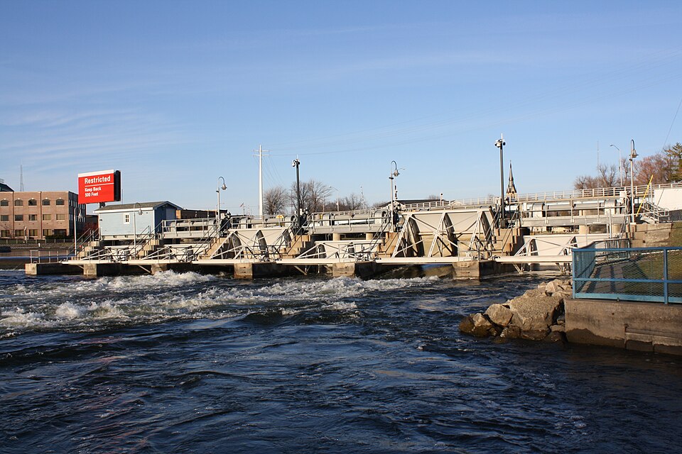 Photograph of Menasha Genlaws Dam