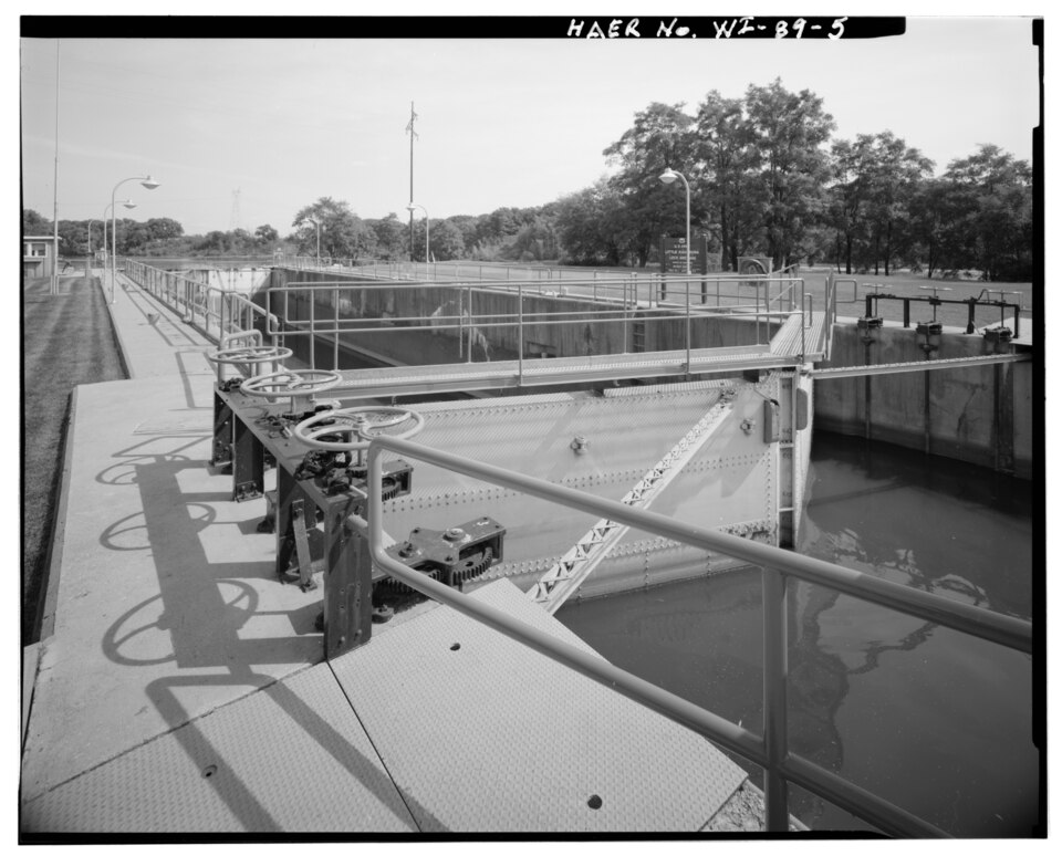 Photograph of Little Kaukauna Lock and Dam