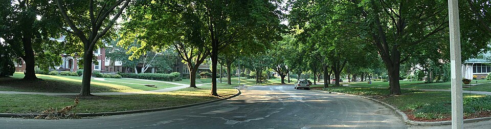 Photograph of West Washington-North Hi-Mount Boulevards Historic District