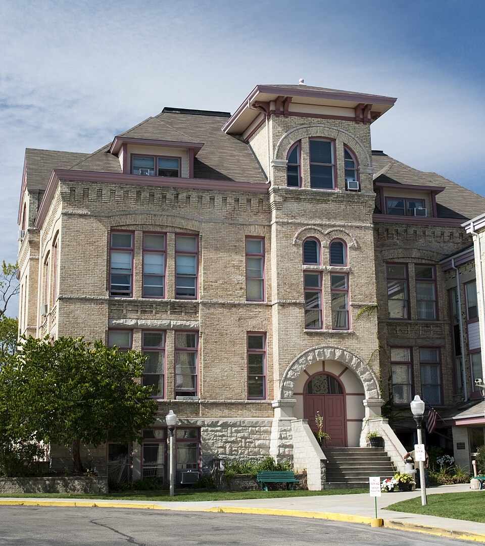 Photograph of Lincoln School