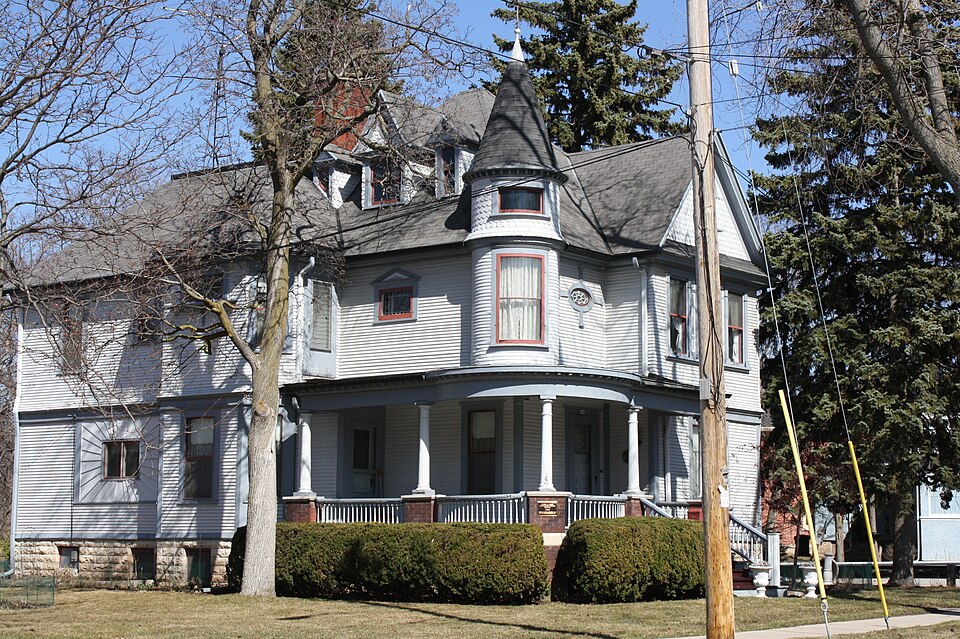 Photograph of Henry Schuetter House