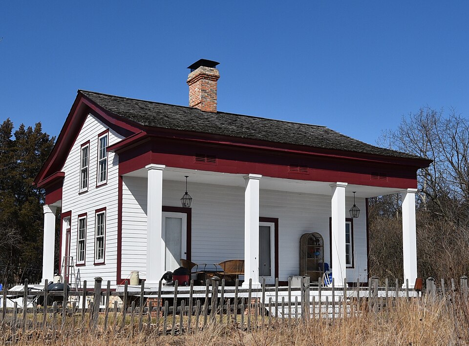 Photograph of Dr. Alfred L. Castleman House
