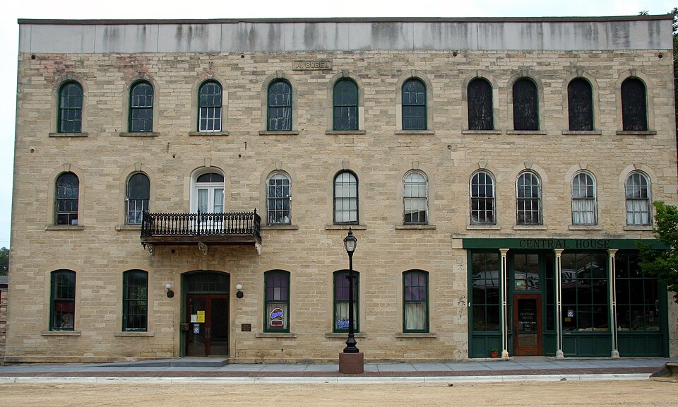 Photograph of Central House Hotel