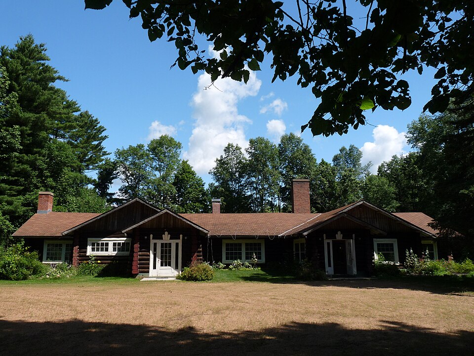 Photograph of Fromm Brothers Fur and Ginseng Farm