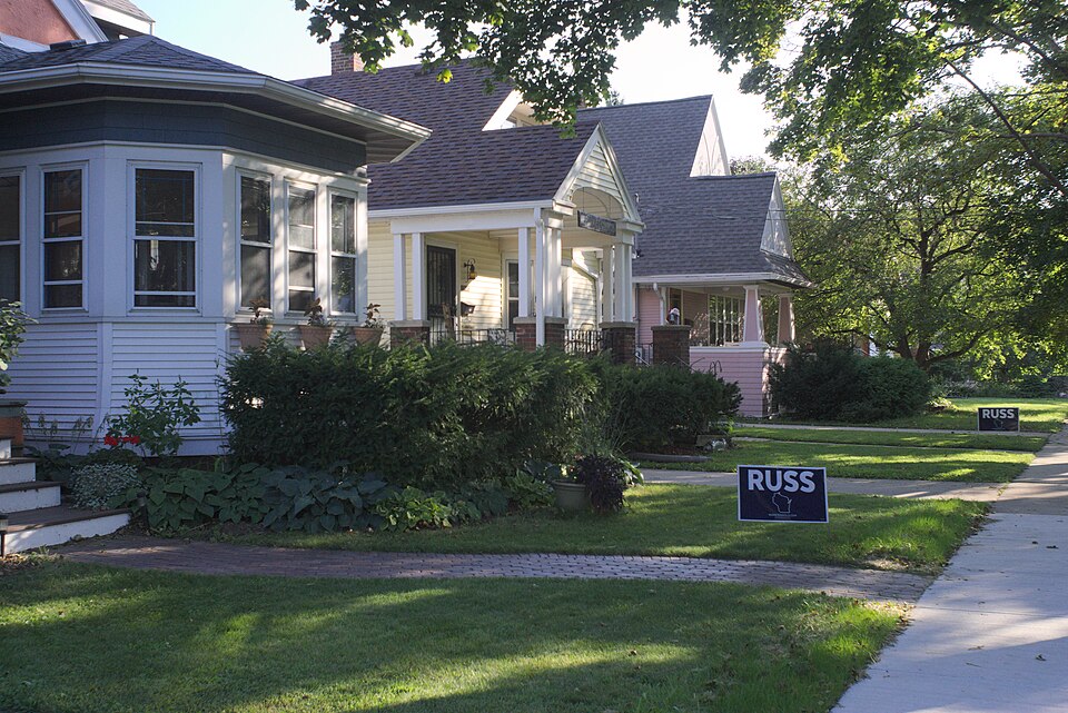 Photograph of Marquette Bungalows Historic District
