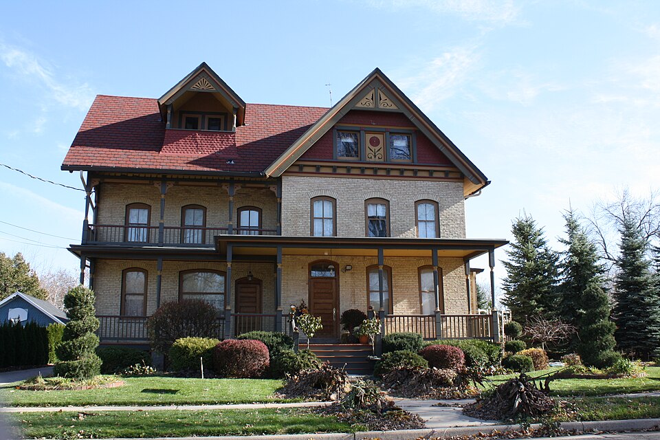 Photograph of George, Sr., and Ellen Banta House