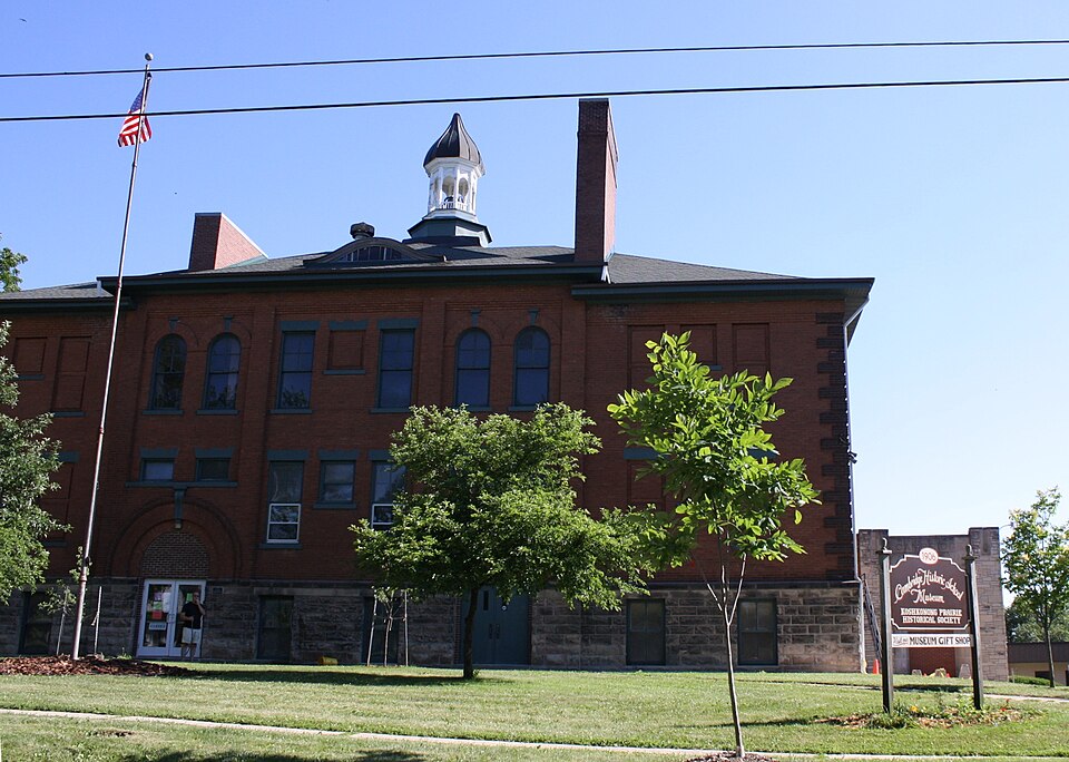 Photograph of Cambridge Public School and High School
