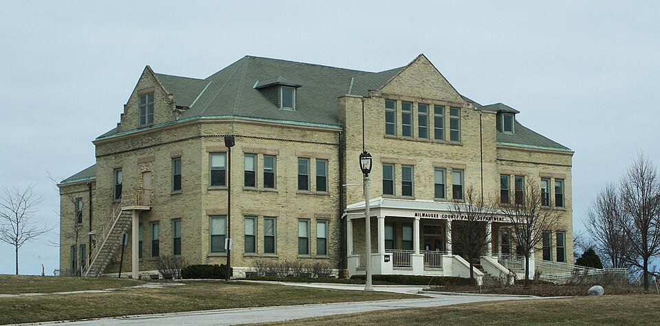 Photograph of Milwaukee County Home for Dependent Children-Administration Building