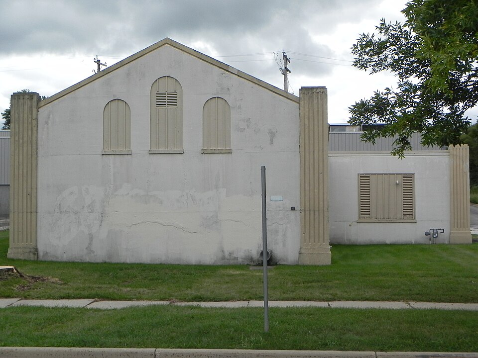 Photograph of Newhall Avenue Pump House and Reservoir