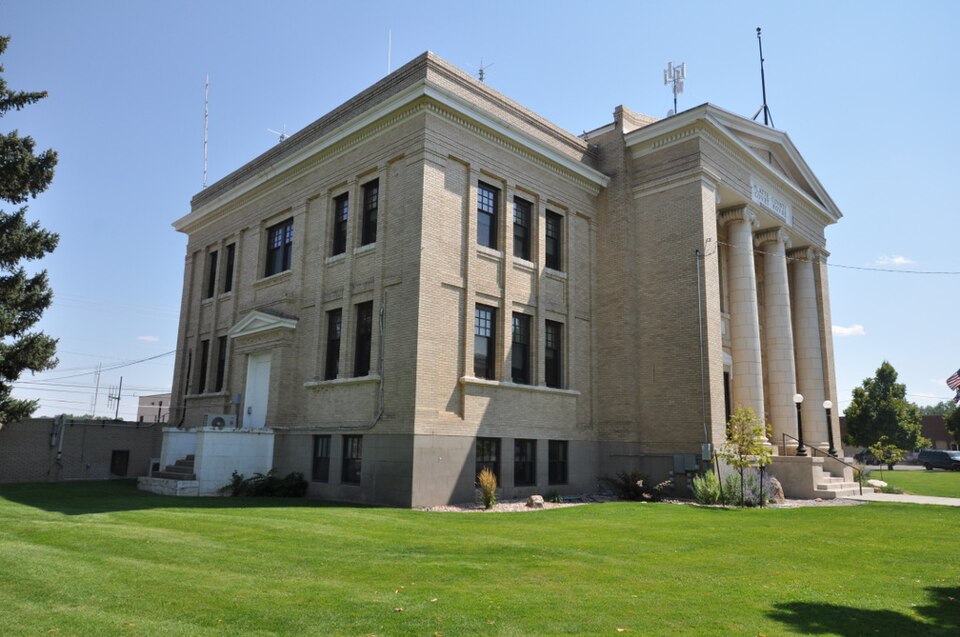 Photograph of Platte County Courthouse