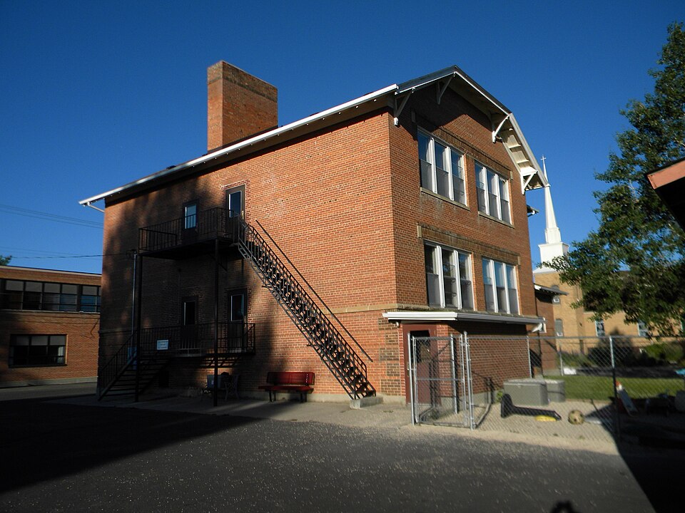Photograph of Holy Name Catholic School