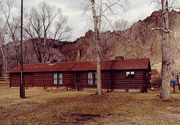 Photograph of Wapiti Ranger Station