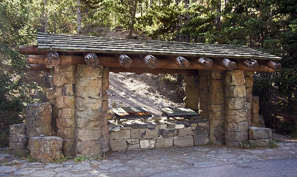 Photograph of Obsidian Cliff Kiosk