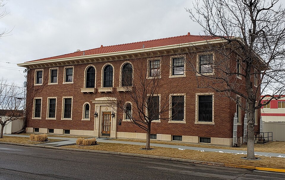 Photograph of Midwest Oil Company Hotel
