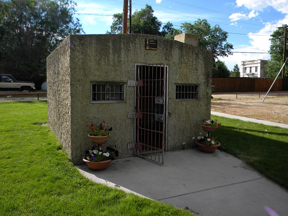 Photograph of Clearmont Jail