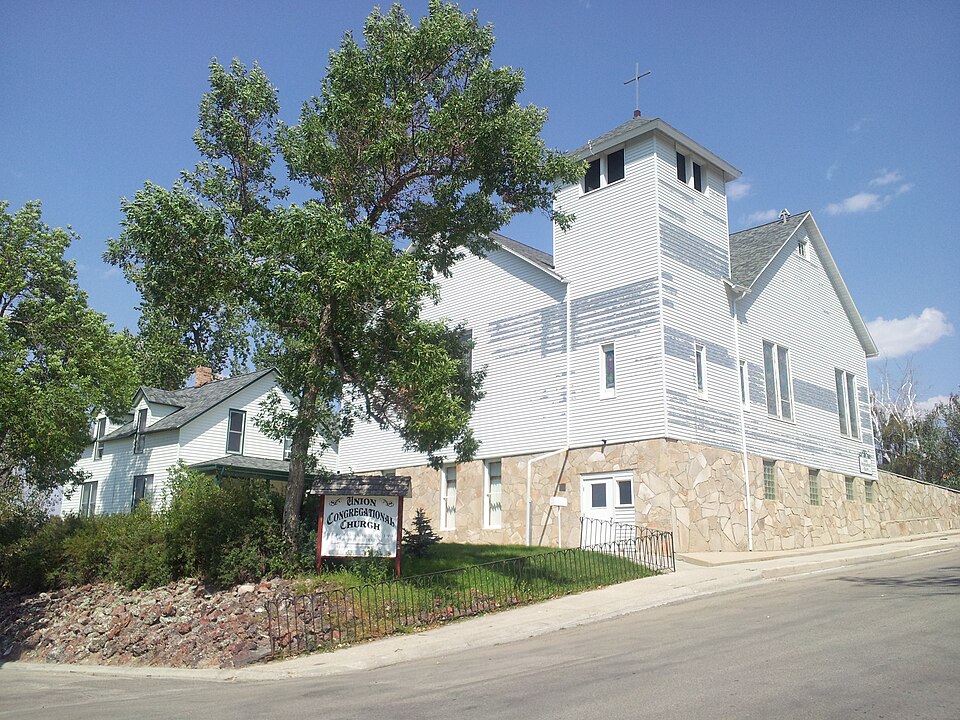 Photograph of Union Congregational Church and Parsonage