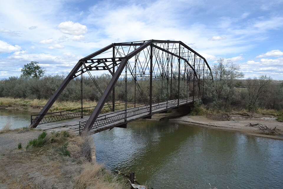 Photograph of Rairden Bridge