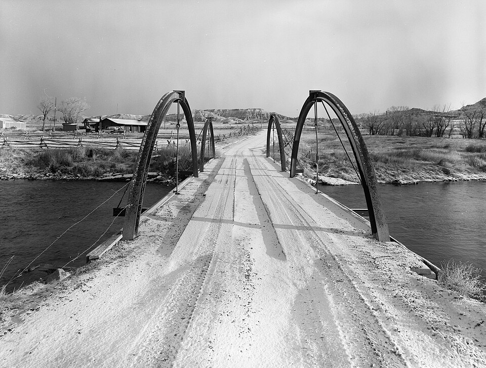 Photograph of ELS Bridge over Big Wind River