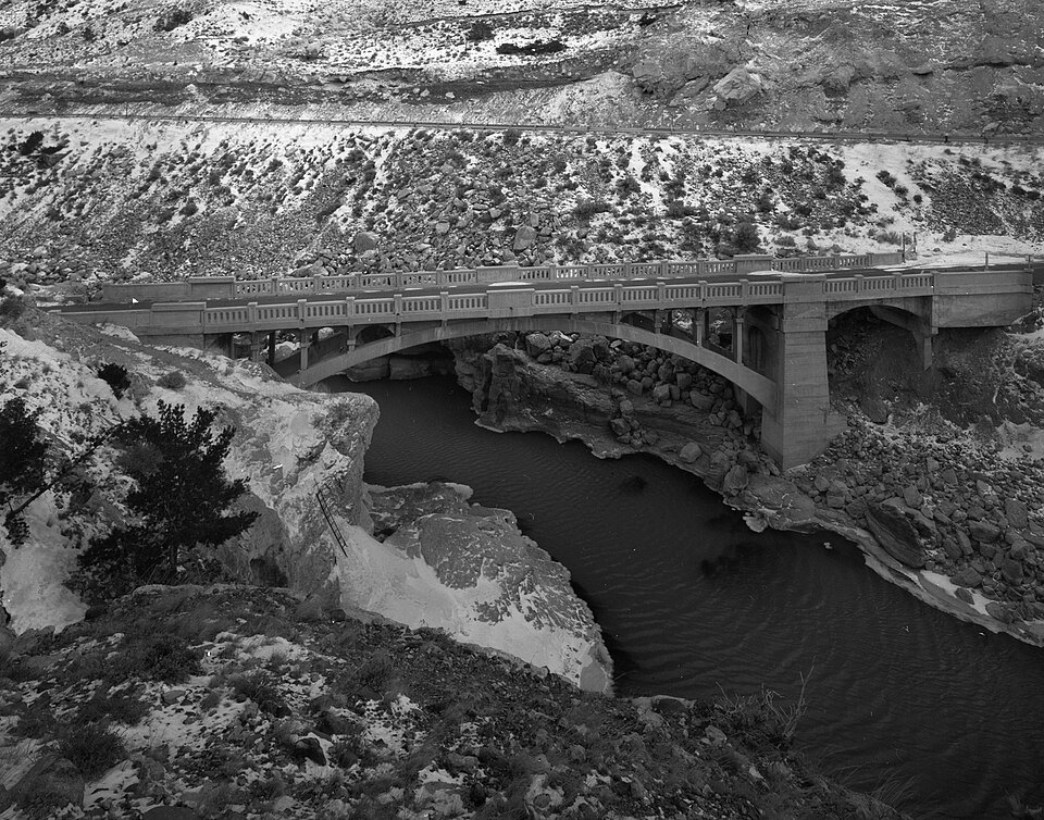 Photograph of Hayden Arch Bridge