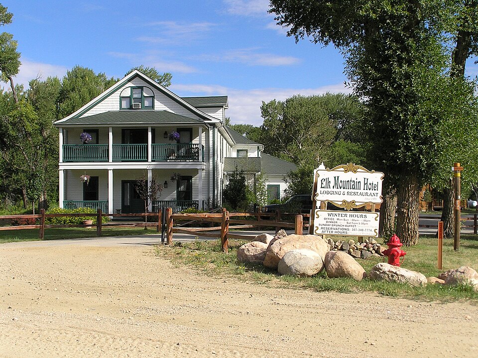 Photograph of Elk Mountain Hotel