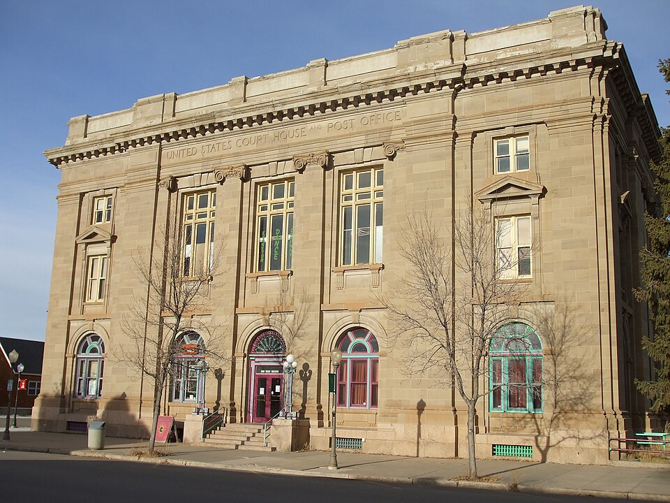 Photograph of Evanston Main Post Office