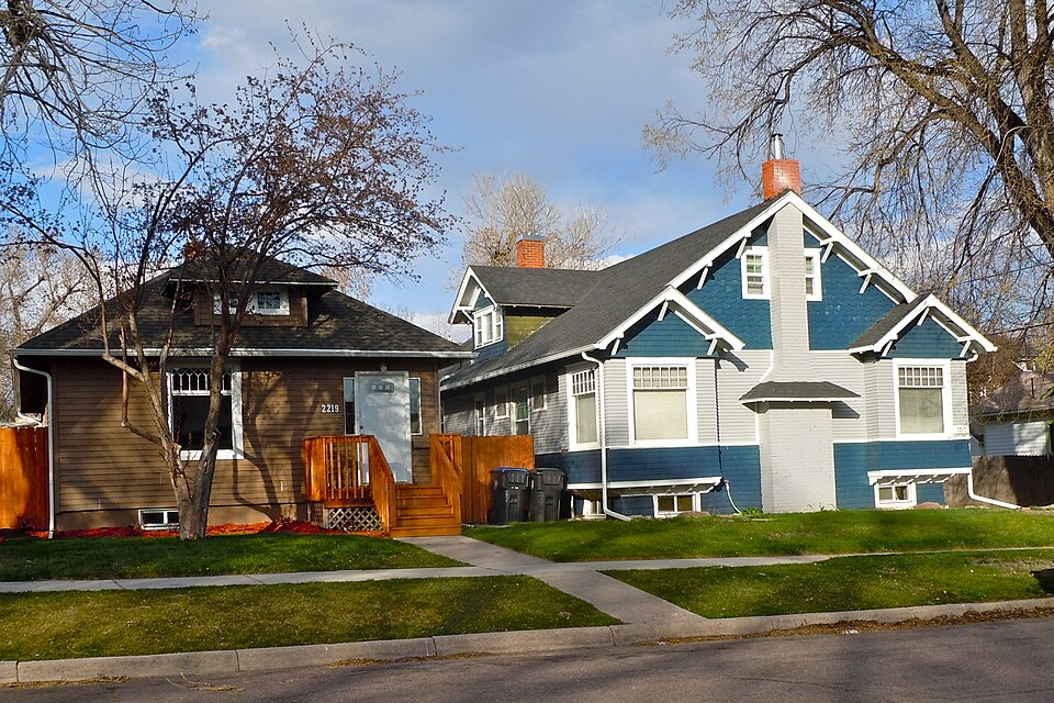 Photograph of Lakeview Historic District