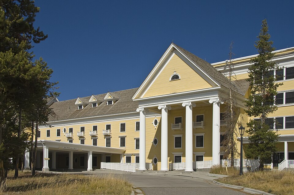 Photograph of Lake Hotel