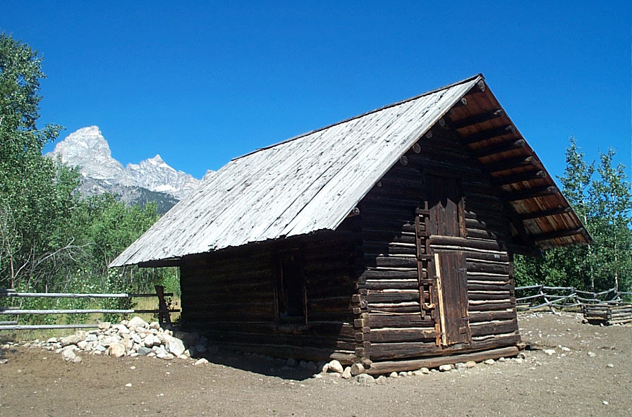 Photograph of Manges Cabin